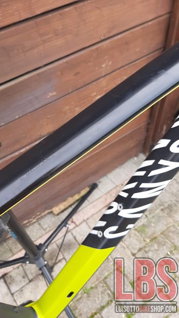 Used Canyon Exceed CF SLX 9.0 Pro Race Team 2019 Frameset 2019 Mountainbike — image 16 of 21