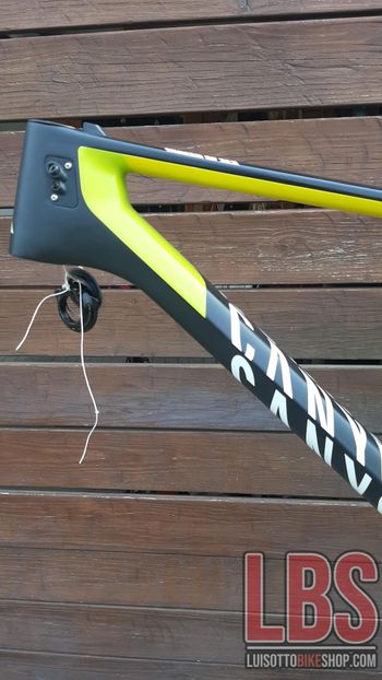 Used Canyon Exceed CF SLX 9.0 Pro Race Team 2019 Frameset 2019 Mountainbike — image 4 of 21