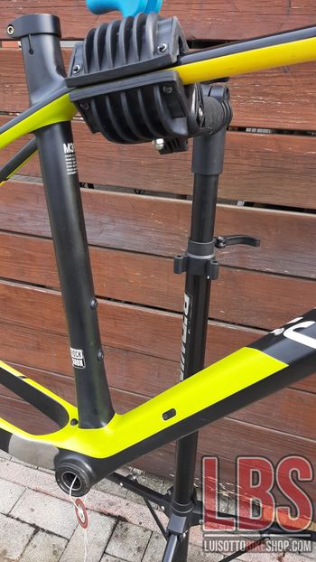 Used Canyon Exceed CF SLX 9.0 Pro Race Team 2019 Frameset 2019 Mountainbike — image 15 of 21