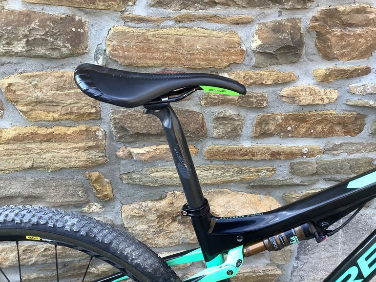Used Orbea Oiz M20 2019 Mountainbike — image 4 of 5