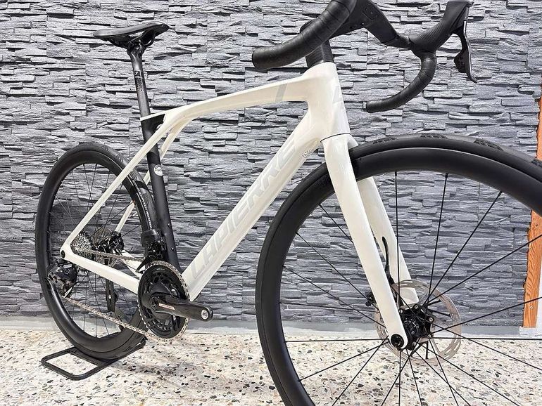 Used Lapierre Xelius SL 8.0 AXS 2024 2024 Road & Gravel, White — image 2 of 9