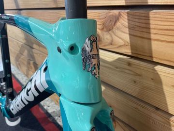 Used Bianchi Oltre XR4 Frameset Frameset 2023 Road & Gravel, Green — image 4 of 5