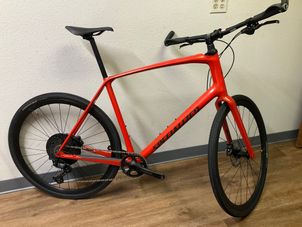 Specialized - Sirrus X 5.0 2021, 2021