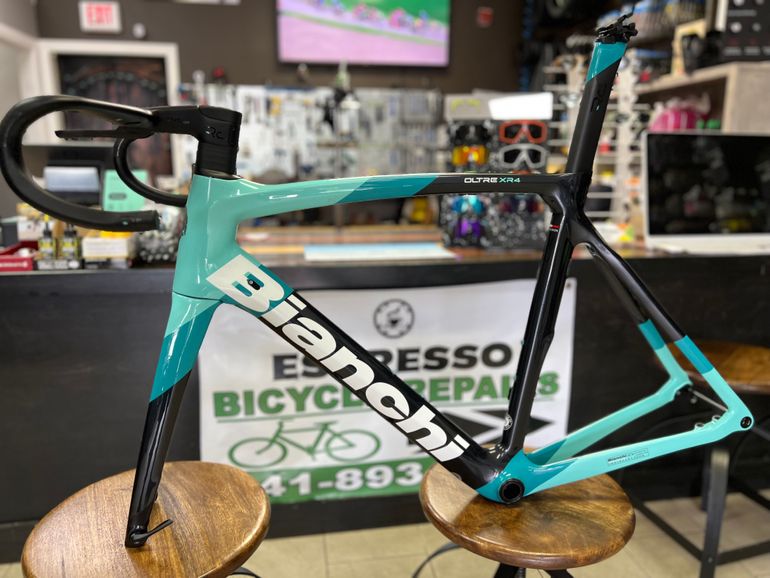 Bianchi Oltre XR4 Disc Frameset used in 59 cm buycycle