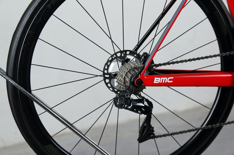 Used BMC TEAMMACHINE SLR01 DISC CARBON DURA ACE Di2 Road & Gravel — image 3 of 13