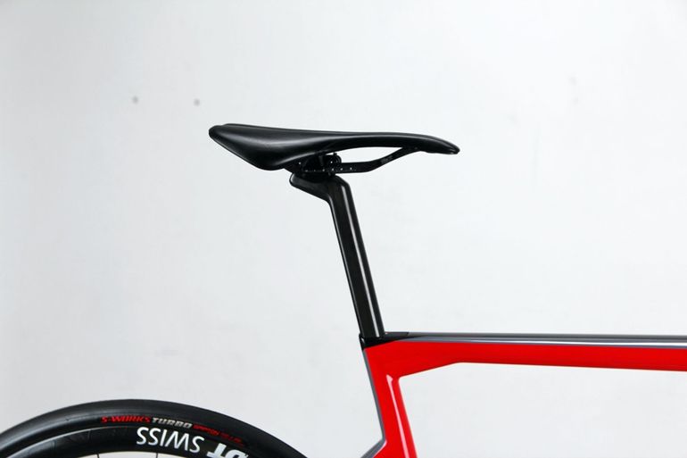 Used BMC TEAMMACHINE SLR01 DISC CARBON DURA ACE Di2 Road & Gravel — image 6 of 13