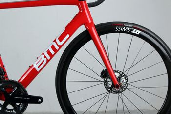 Used BMC TEAMMACHINE SLR01 DISC CARBON DURA ACE Di2 Road & Gravel — image 8 of 13