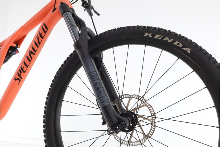 Used Specialized Stumpjumper Mountainbike, Black — image 5 of 9