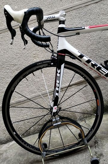 Used Trek Madone 4.7 H2 (Compact) 2012 2012 Road & Gravel, White — image 5 of 7
