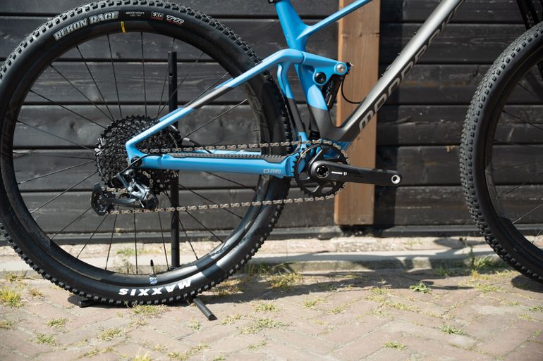 Brugt Mondraker F-PODIUM CARBON DC R 2023 2023 Mountainbike — billede 2 af 4