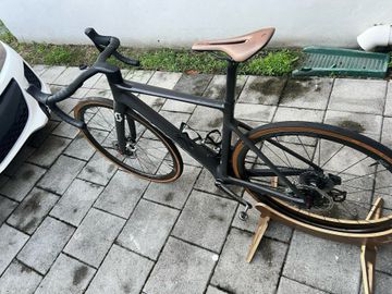 Used Scott Addict RC Ultimate 2023 2023 Road & Gravel, Black — image 8 of 31