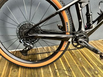 Used BMC Fourstroke 2022 Mountainbike, Black — image 2 of 5