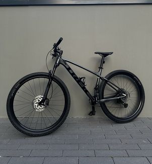 Trek - X-Caliber 8 2021, 2021