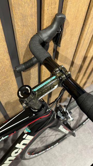 Brugt Bianchi Infinito CV Ultegra 2012 Road & Gravel — billede 7 af 17