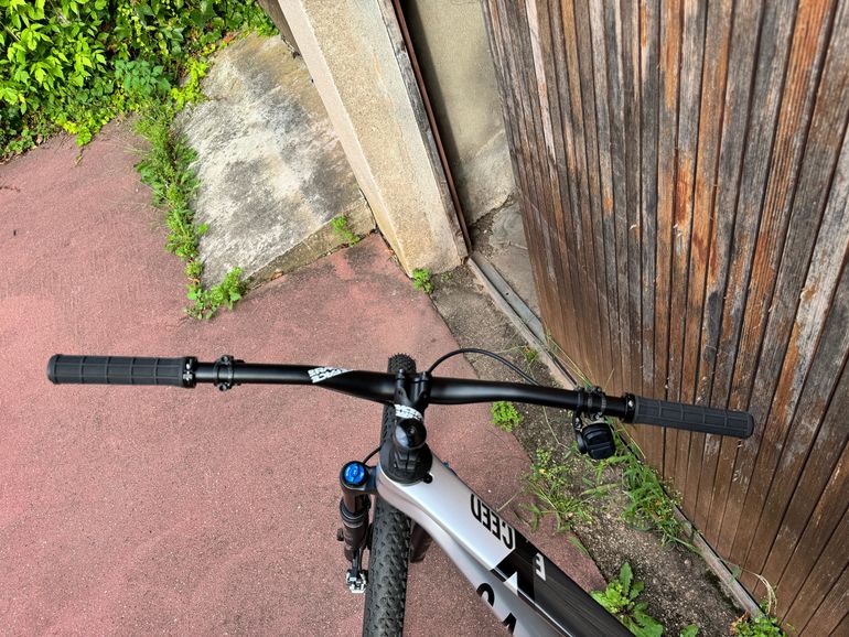 Used Canyon Exceed CF 8 2023 2023 Mountainbike, Hellgrau, 29 — image 8 of 14