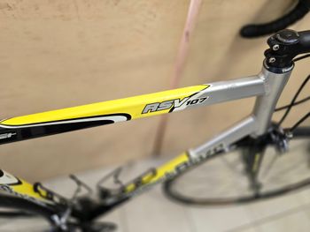 Used Chiru X-root ShockBlaze RSV107 2000 Road & Gravel, Red — image 5 of 7