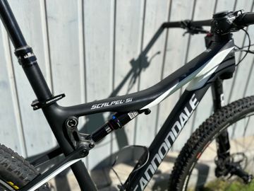 Gebrauchtes Cannondale Scalpel–Si Carbon Women‘s 1 2017 Mountainbike, Schwarz, 27, 5 (650B) — Bild 2 von 5