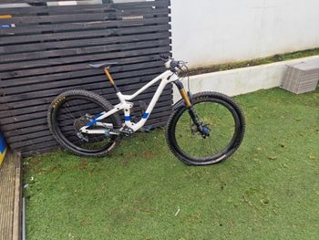 Used Scott Genius 900 Tuned AXS 2022 2022 Mountainbike, White, 29 — image 1 of 5