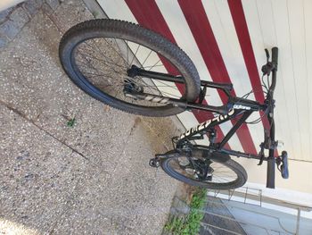 Used Octane One OMG 2021 Mountainbike, Black — image 4 of 7