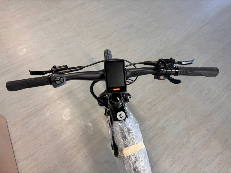 Used Econic One urban 2023 Road & Gravel, Black — image 8 of 27