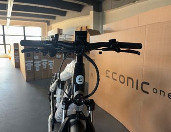 Used Econic One urban 2023 Road & Gravel, Black — image 10 of 27