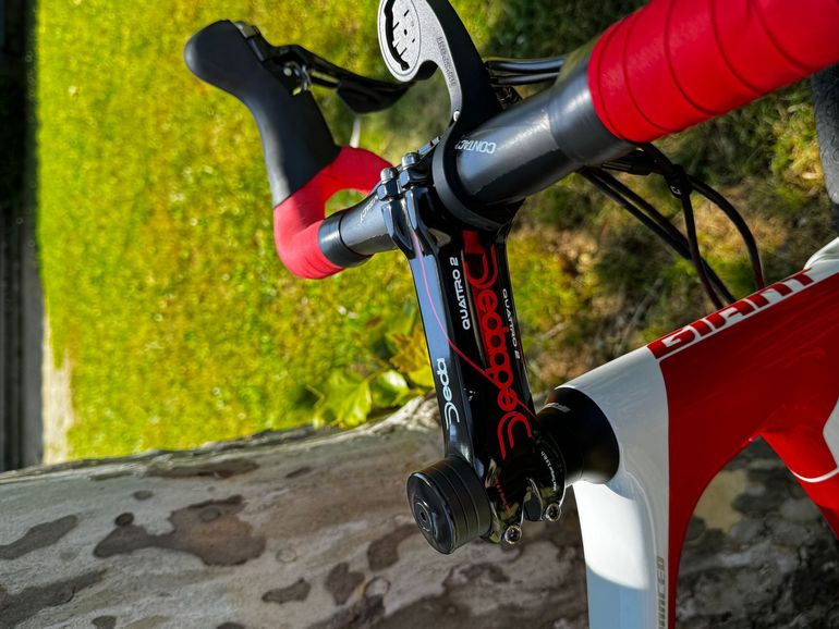 Used Giant Defy Advanced 1 2017 2017 Road & Gravel, White — image 5 of 14