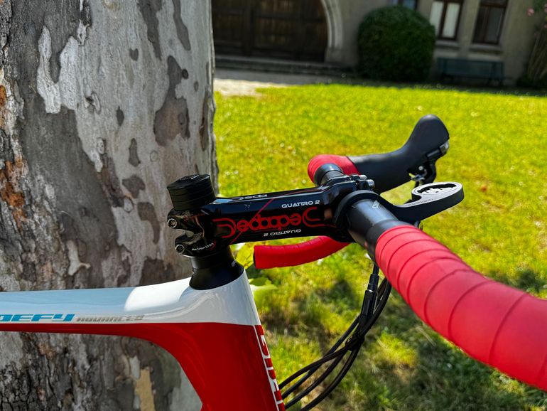Used Giant Defy Advanced 1 2017 2017 Road & Gravel, White — image 10 of 14
