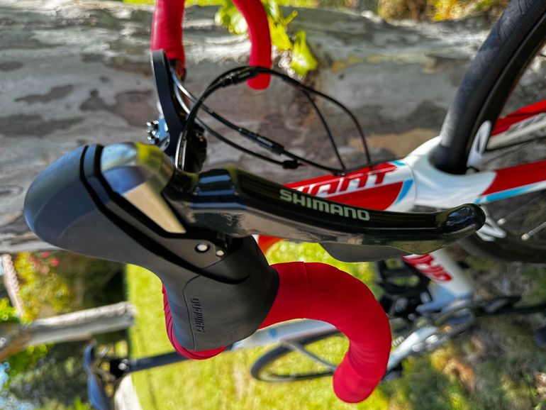 Used Giant Defy Advanced 1 2017 2017 Road & Gravel, White — image 6 of 14