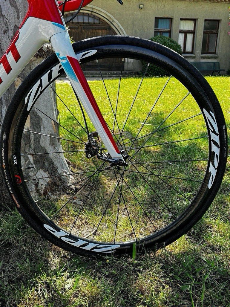 Used Giant Defy Advanced 1 2017 2017 Road & Gravel, White — image 7 of 14