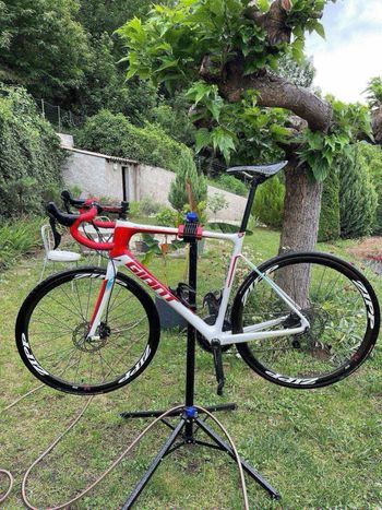 Used Giant Defy Advanced 1 2017 2017 Road & Gravel, White — image 2 of 14