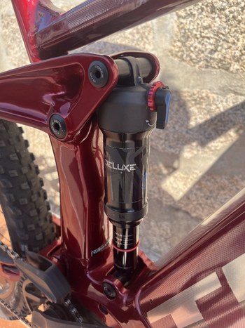 Used Trek Rail Shimano Deore 2023 Mountainbike, Red, 29 — image 6 of 6
