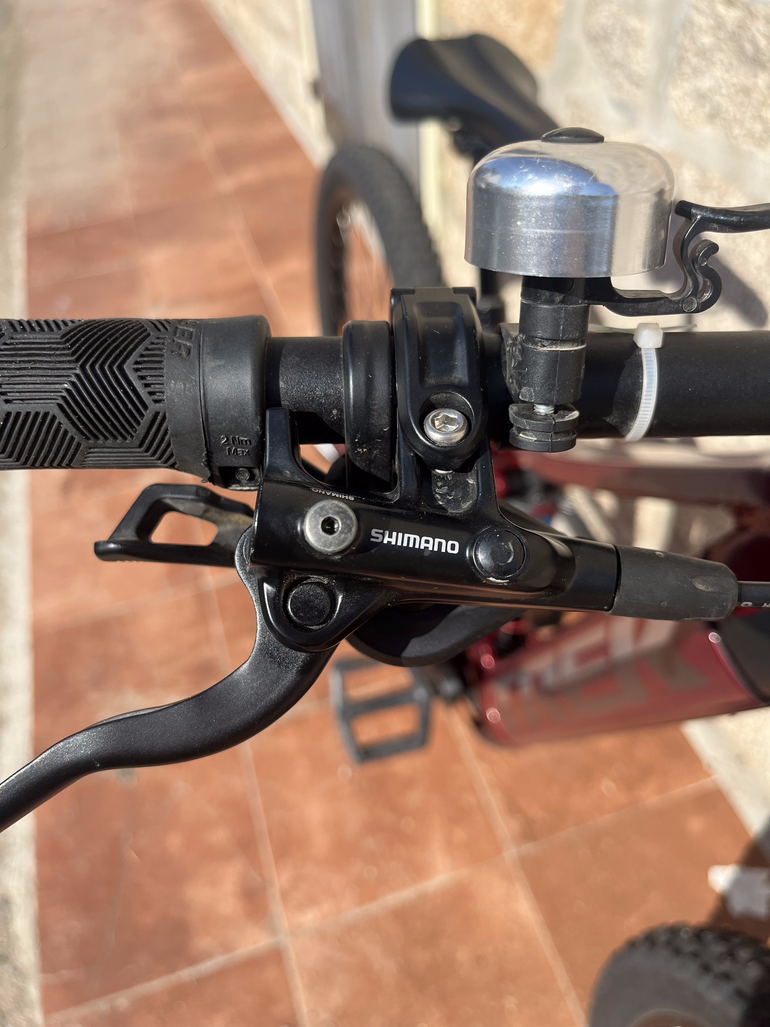 Used Trek Rail Shimano Deore 2023 Mountainbike, Red, 29 — image 4 of 6