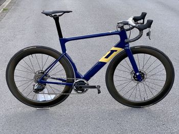Used 3T Strada TEAM Red AXS eTap 2019 Road & Gravel, Blue — image 1 of 12