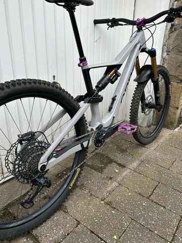Orbea RALLON M10 2022 2022 Mountainbike usato, Grigio chiaro — immagine 2 di 4