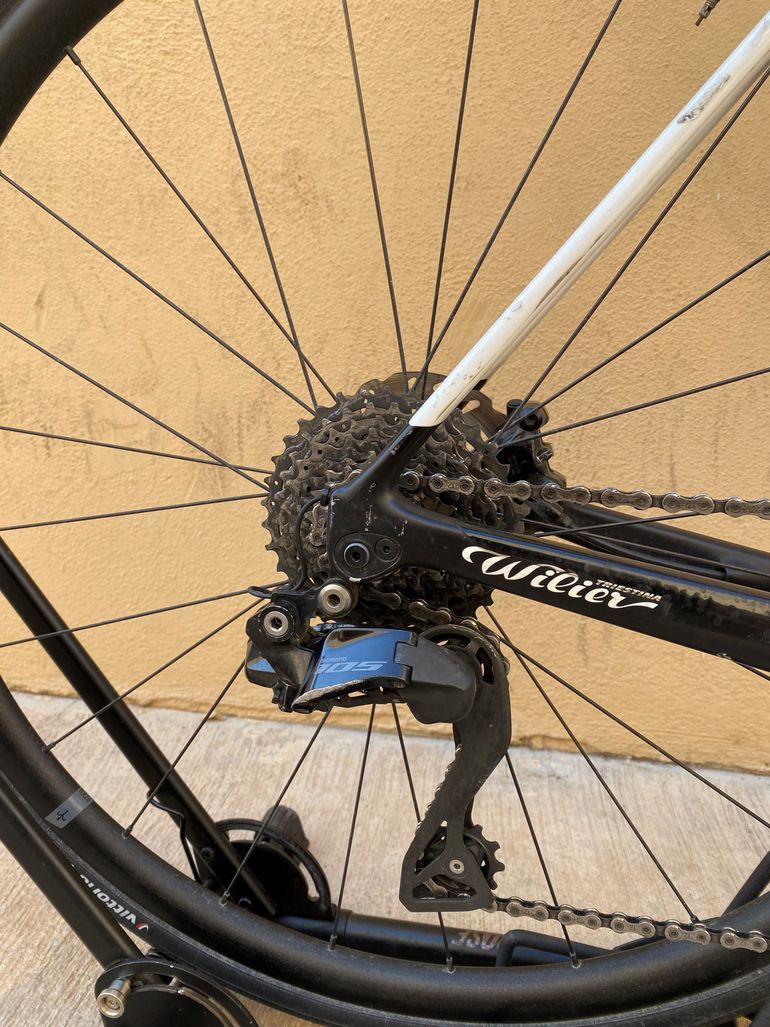 Wilier Garda 105 Di2 12s disc XL 2023 Road & Gravel usato, Nero — immagine 5 di 8