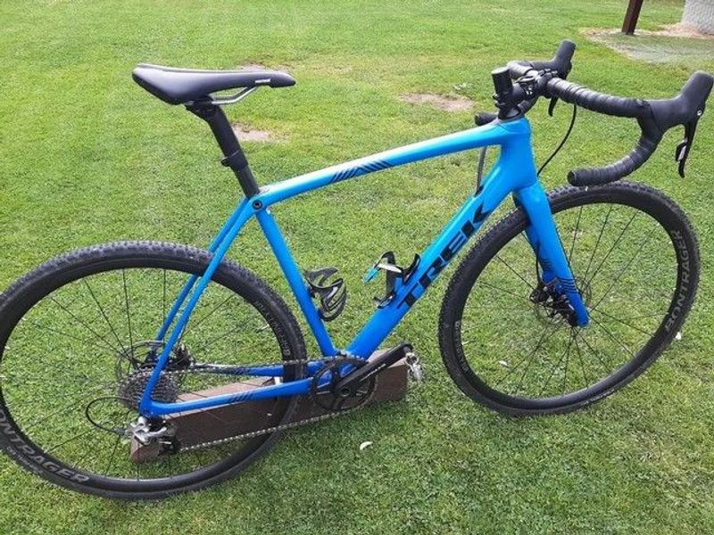 Używany Trek Boone 5 Disc 2020 2020 Road & Gravel