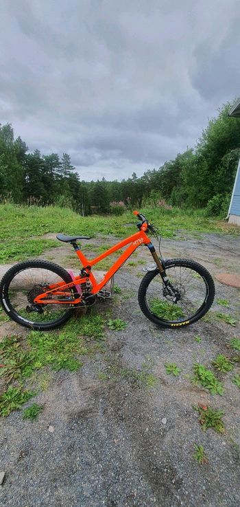 Used Propain Spindrift Race 2018 2018 Mountainbike, Orange, 27.5 — image 1 of 7