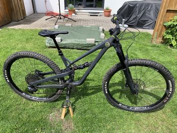 Used YT Industries Jeffsy AL Base 2020 Mountainbike, Schwarz — image 1 of 10