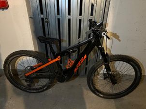 KTM - MACINA LYCAN 771 2023, 2023