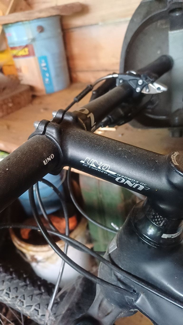 Used Hrinkow Pro series 2020 Mountainbike, Red — image 4 of 6
