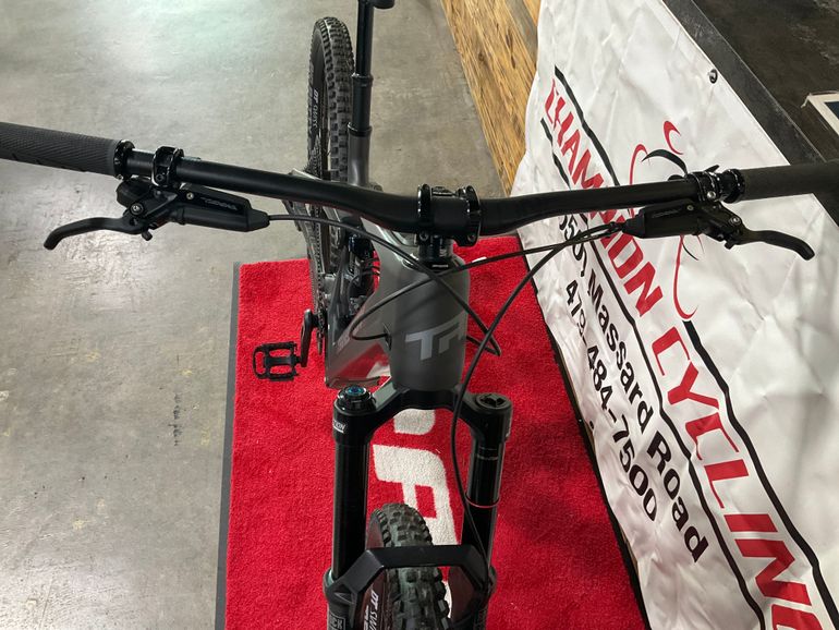 Used Transition Repeater PT XO AXS 2024 2024 Mountainbike, Light Gray — image 4 of 6