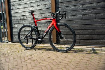 Brugt Pinarello F7 ULTEGRA Di2 2023 2023 Road & Gravel — billede 2 af 4