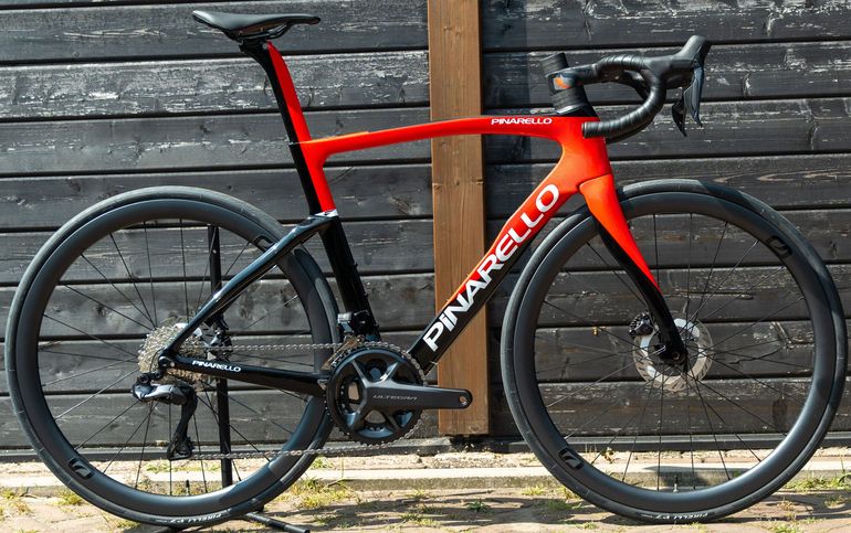 Brugt Pinarello F7 ULTEGRA Di2 2023 2023 Road & Gravel — billede 1 af 4