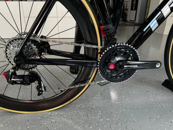 Used Trek Madone SLR 7 AXS Gen 8 Project One 2025 Road & Gravel, Black — image 4 of 5