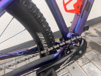 Used Trek Roscoe 6 2023 2023 Mountainbike, Purple, 27.5 — image 10 of 12