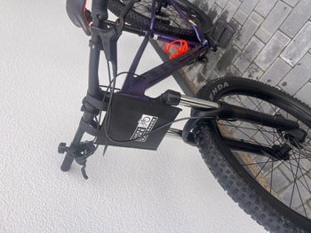 Used Trek Roscoe 6 2023 2023 Mountainbike, Purple, 27.5 — image 8 of 12
