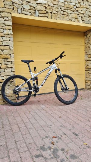 Trek - Fuel EX 7, 2016