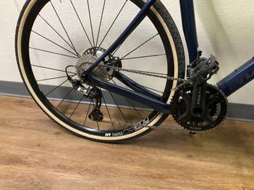 Used Pivot Vault Pro GRX 2023 Road & Gravel, Blue — image 3 of 6