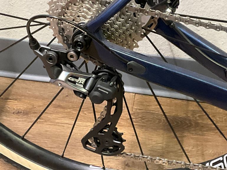 Used Pivot Vault Pro GRX 2023 Road & Gravel, Blue — image 4 of 6