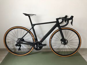 Canyon - Ultimate CFR Di2 2023, 2023